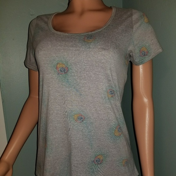 Lu La Roe Classic Tee Size XS Peacock Feathers - Picture 6 of 6